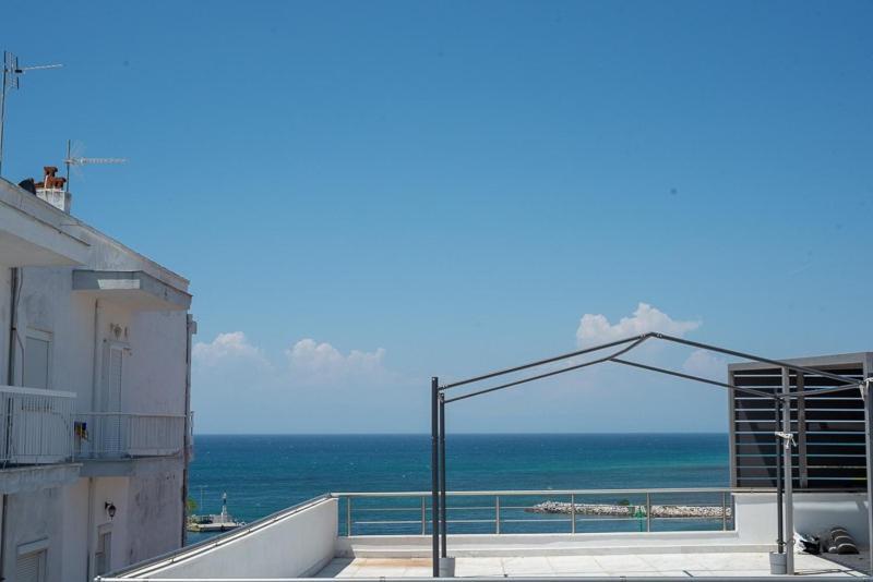 Grcka Reni Greece Beach Penthaus 3 Nea Kallikrateia Εξωτερικό φωτογραφία